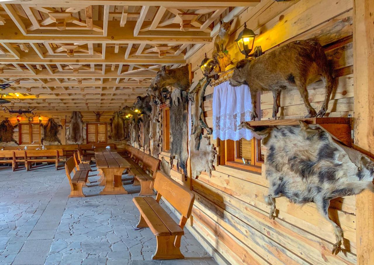 Palac Tarnowskich Ostrowiec Świętokrzyski Exterior foto